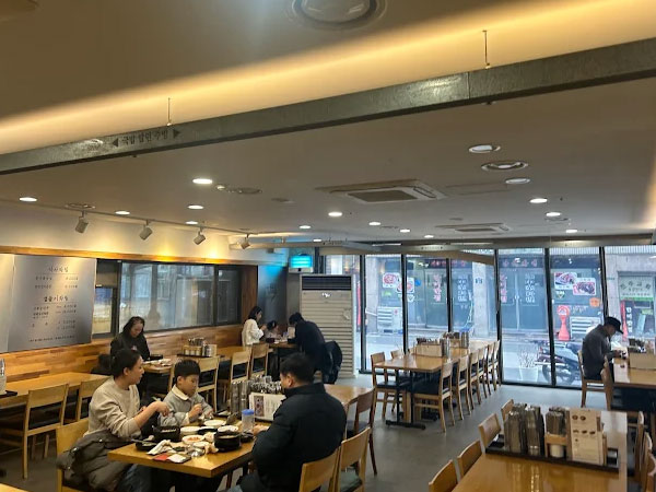 전주시 삼백집 내부 인테리어