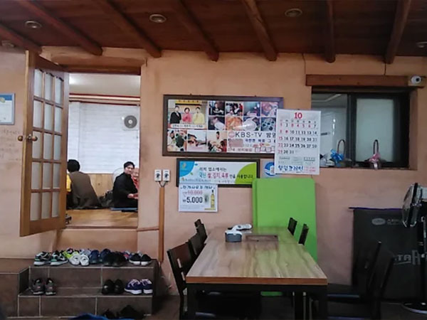 양평군 신내보리밥 내부 인테리어