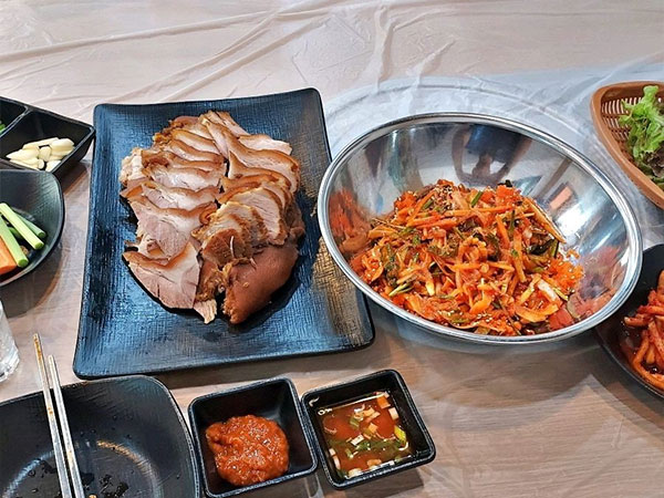 연천군 할매왕족발 대표 음식