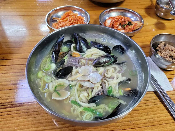 안산시 단원구 이조칼국수 대표 음식