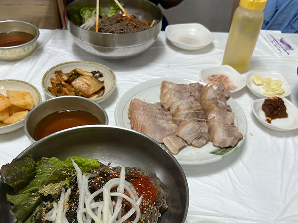 평창군 유천막국수 내부 인테리어