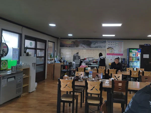 양양군 미가손칼국수 내부 인테리어