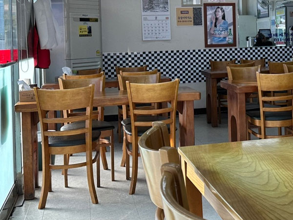괴산군 기사식당 내부 인테리어