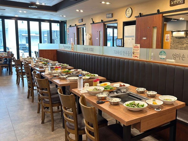 논산시 태능초가집갈비 내부 인테리어