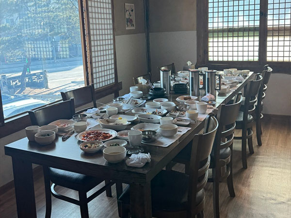 논산시 만복정 내부 인테리어