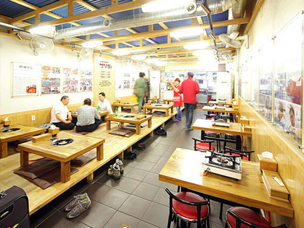 중구 성일집 내부 인테리어