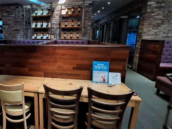 서구 사리원면옥 내부 인테리어