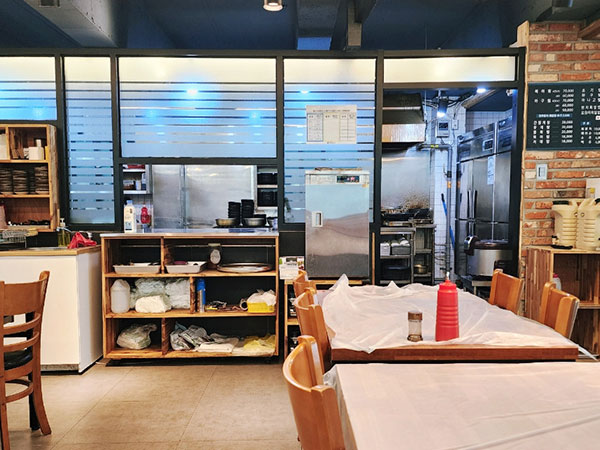 군산시 유락식당 내부 인테리어