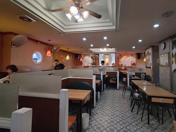 중구 전원돈까스 내부 인테리어