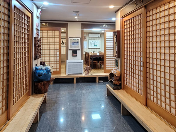 수성구 감포은정복어 내부 인테리어