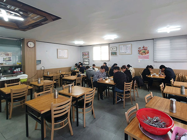 남구 청학식당 내부 인테리어