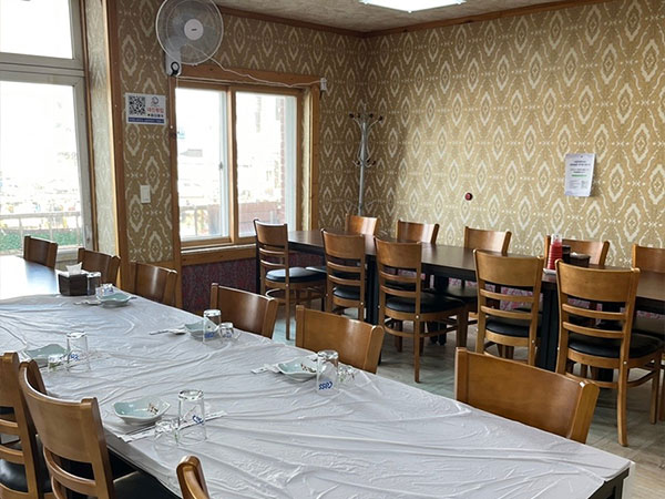 제주시 대진횟집 내부 인테리어