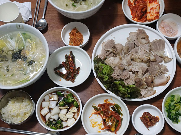 안동시 옥동손국수 수육