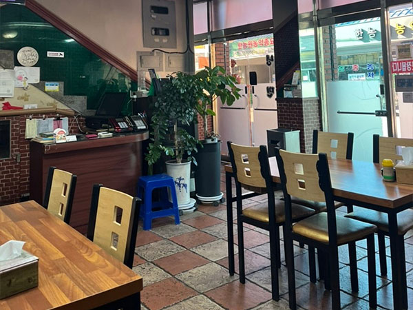 김천시 오뚜기식당 내부 인테리어