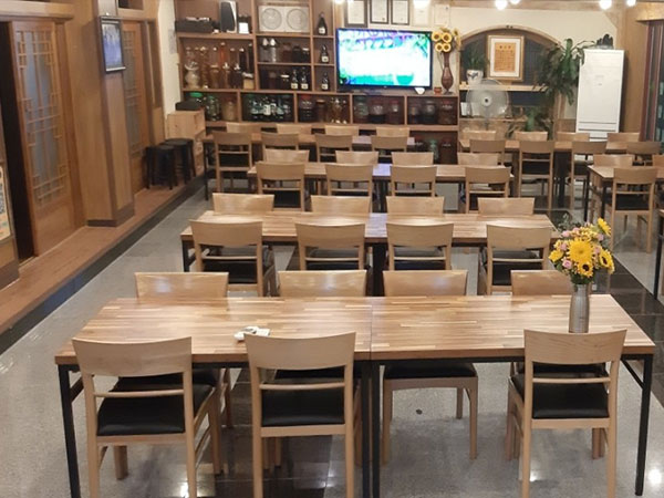 구미시 금오산고향촌 내부 인테리어