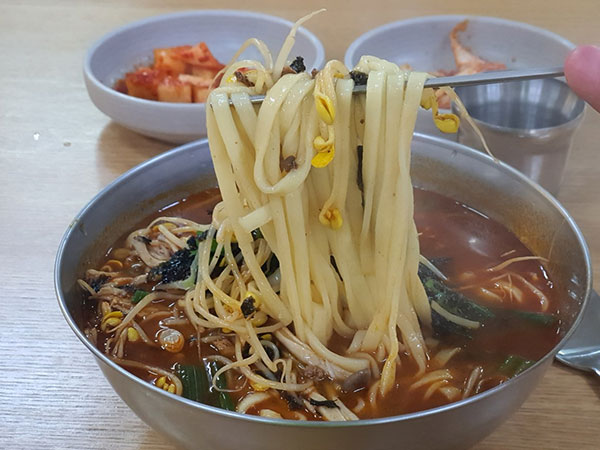 구미시 산동칼국수 칼국수