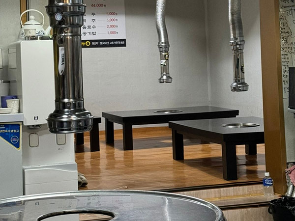 구미시 옛날고기집 내부 인테리어