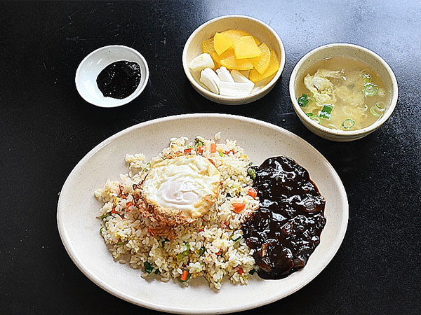 동흥반점 볶음밥